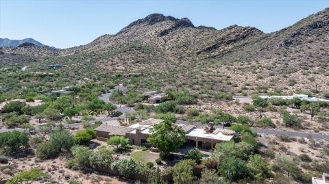 Grounds and Exterior View 35