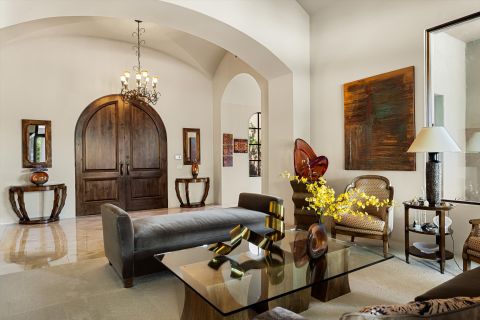 Interior View 5